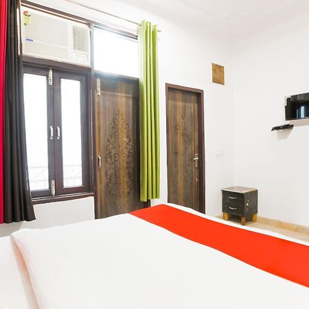 Hotel O Welcome Residency Гургаон Екстериор снимка